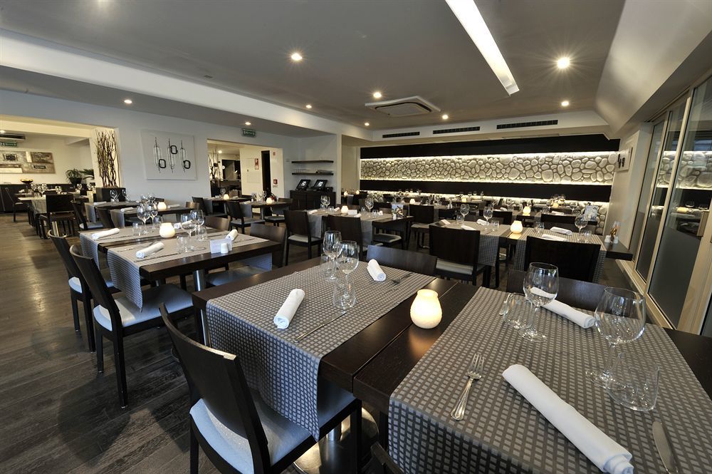 Bivius Hotel Restaurant Luxembourg Strassen Extérieur photo
