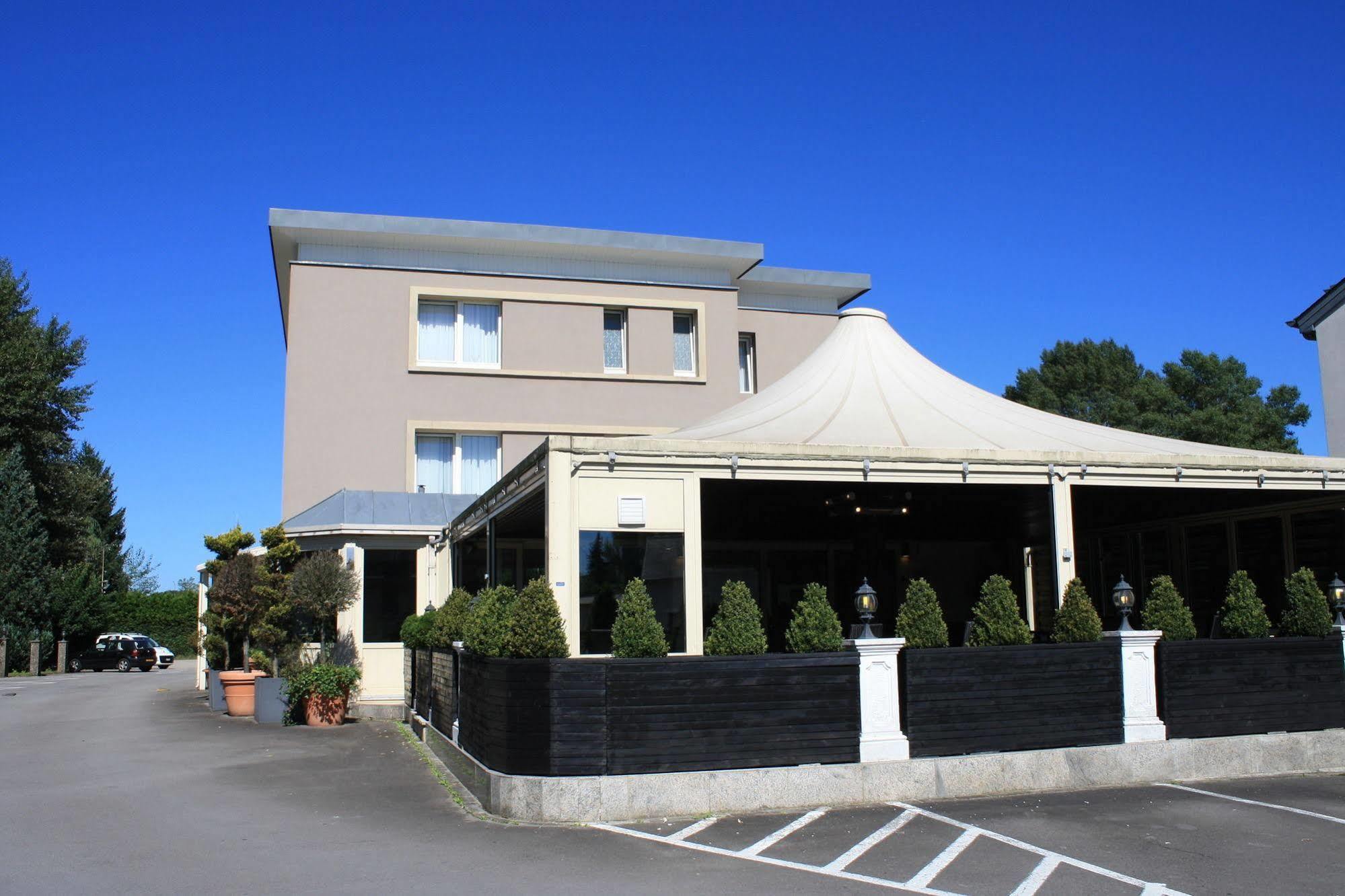 Bivius Hotel Restaurant Luxembourg Strassen Extérieur photo